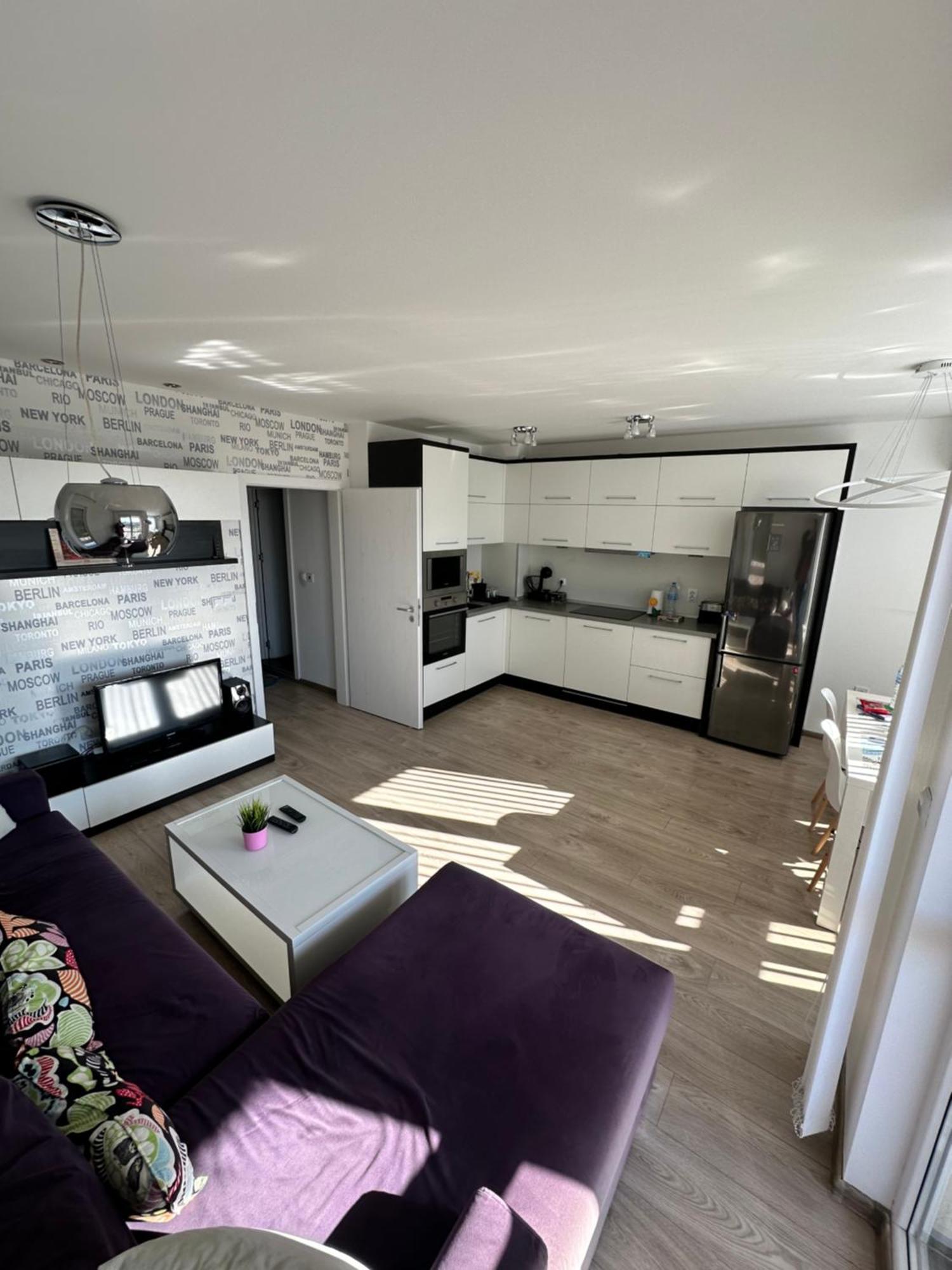 Briz Apartment; 2 Bdr; 6 Guests; Private Parking Варна Екстер'єр фото
